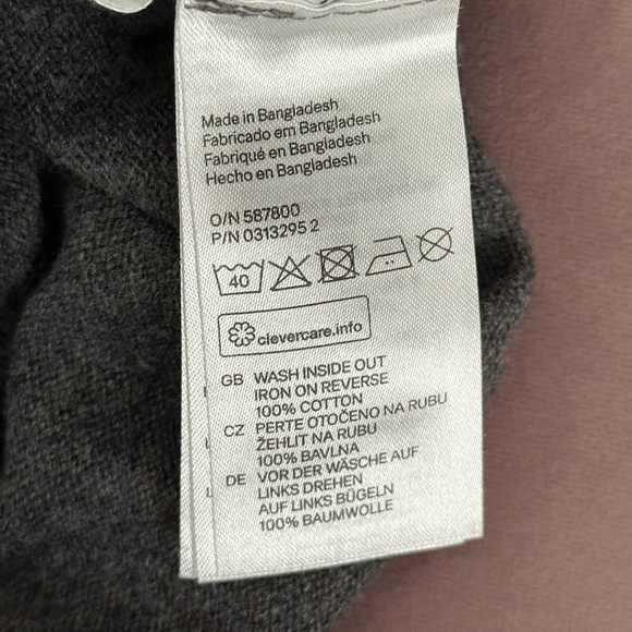 H&M Gingerbread Top - Picture 2 of 4